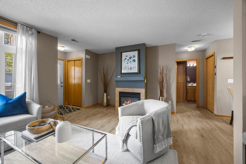 461 Aqua Cir, Circle Pines, MN 55014