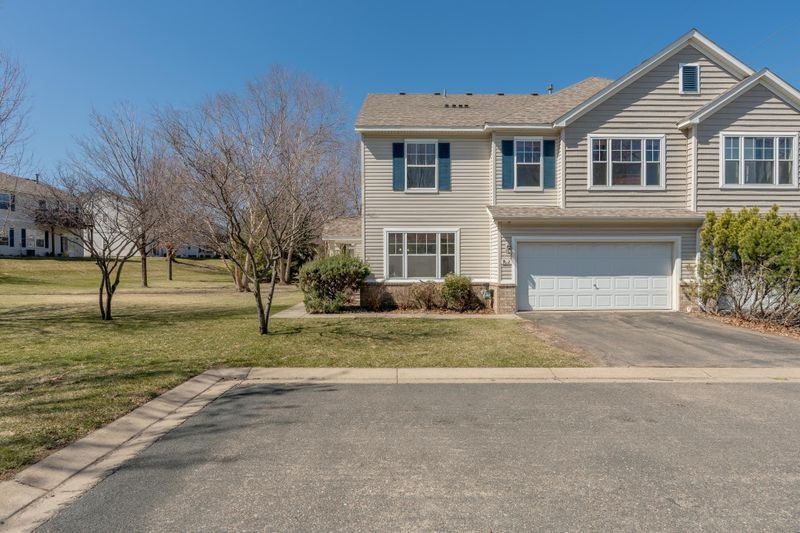 762 Princeton Ave, Shakopee, MN 55379
