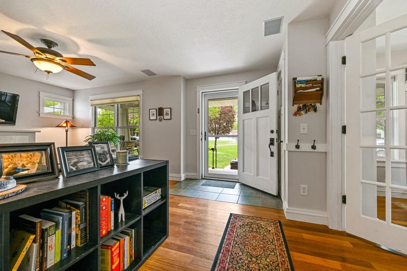 2837 Georgia Ave S, Saint Louis Park, MN 55426