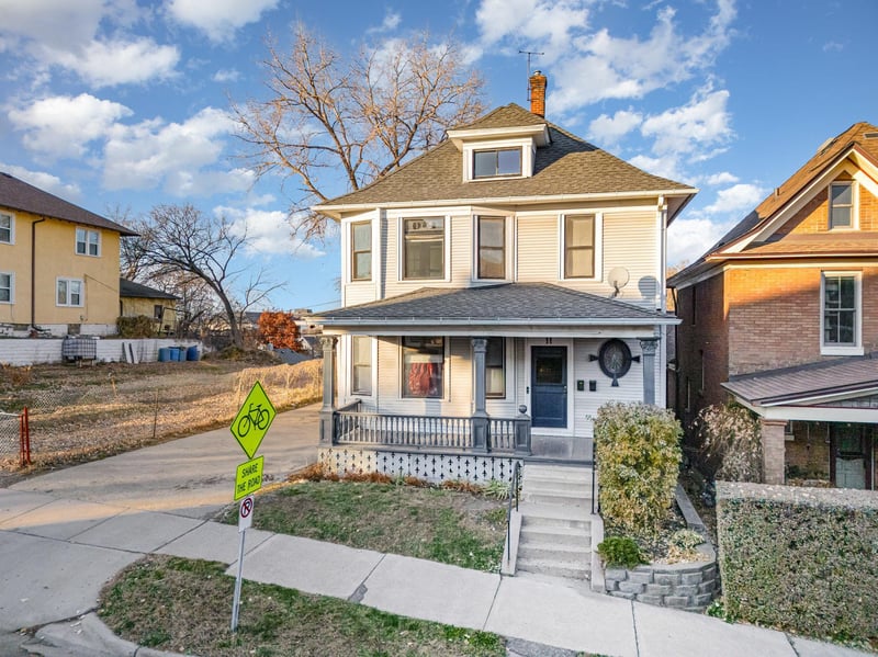 11 Como Ave, Saint Paul, MN 55103