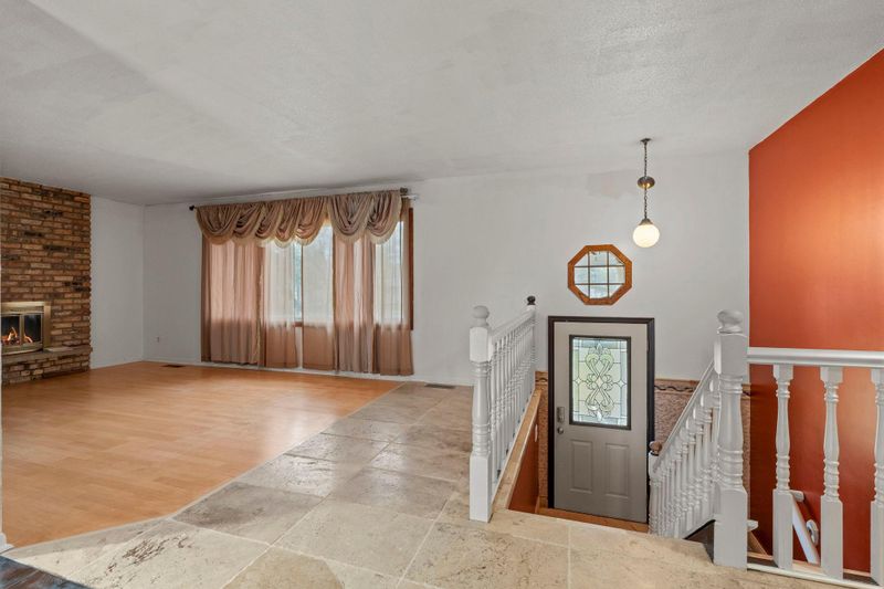 11500 Douglas Dr N, Champlin, MN 55316