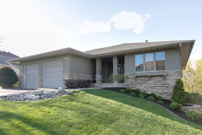 14110 46th Pl N, Plymouth, MN 55446