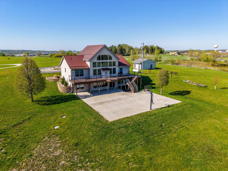 5320 Saint Bridgets Rd SE, Rochester, MN 55904