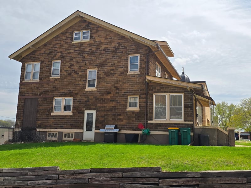 510 5th St, Jackson, MN 56143
