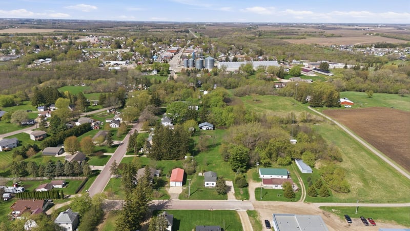 132 Gates Ave, Kenyon, MN 55946