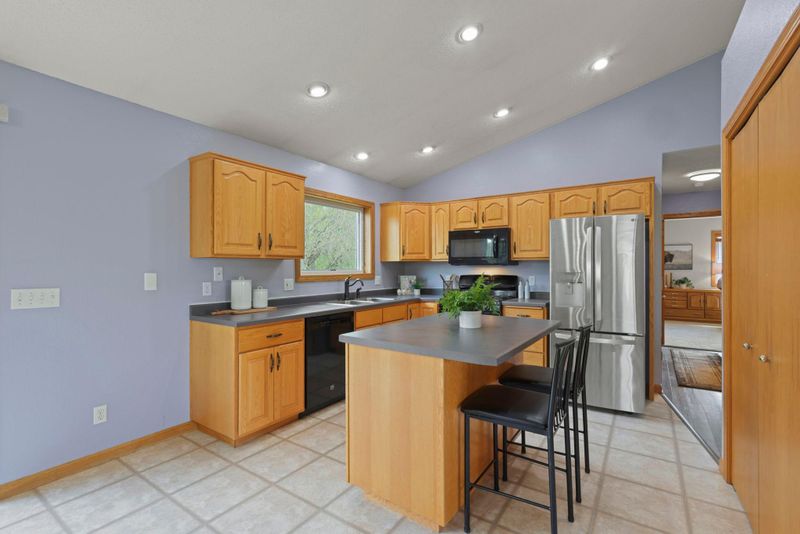 1838 Rodao Dr, River Falls, WI 54022