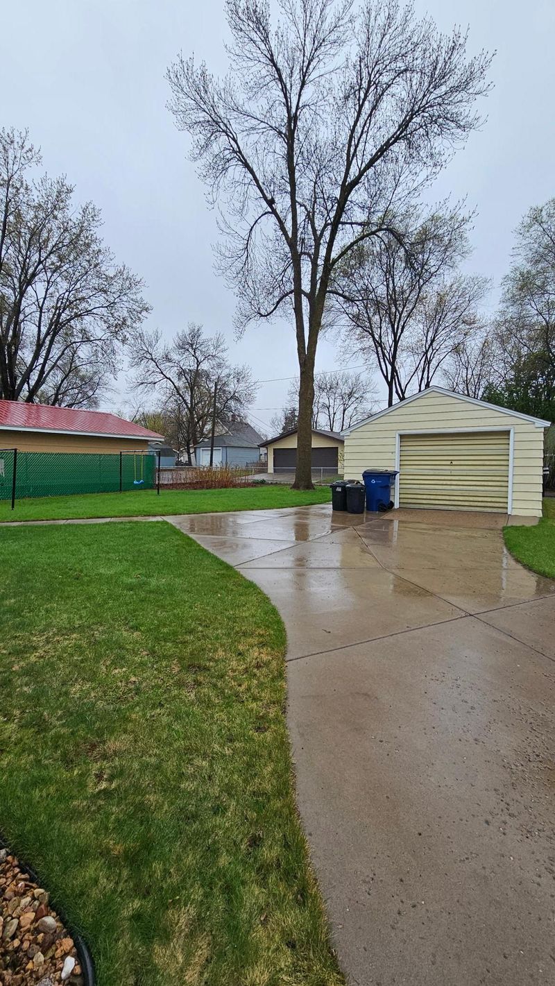 339 28th Ave N, Saint Cloud, MN 56303