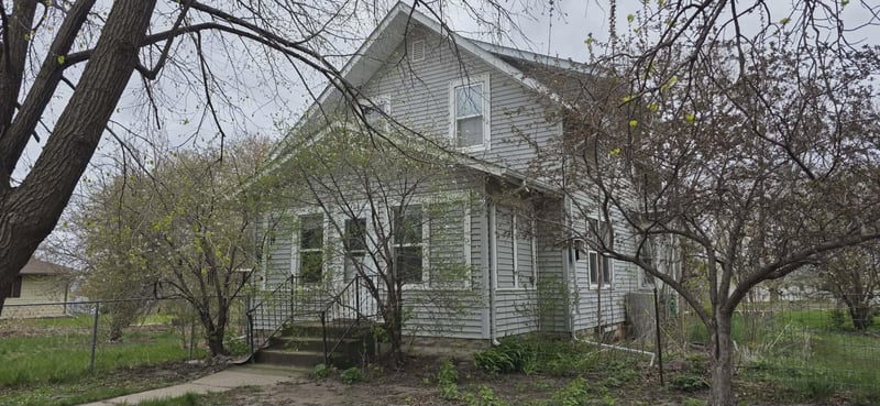 405 S 4th St, Milan, MN 56262