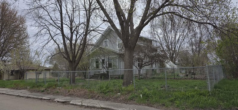405 S 4th St, Milan, MN 56262