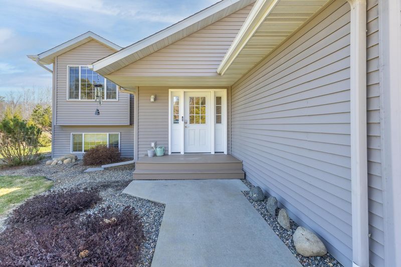 10894 Spring Dr NW, Bemidji, MN 56601