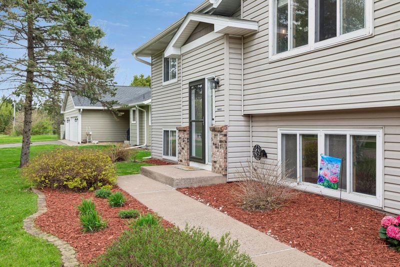 9875 Hamline Ave N, Circle Pines, MN 55014