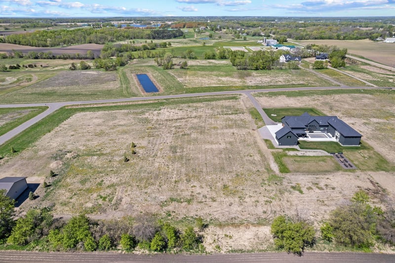 8920 Grace Ln N, Greenfield, MN 55357