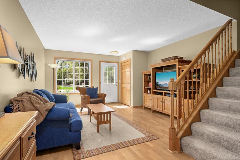 2308 Williams Dr, Burnsville, MN 55337
