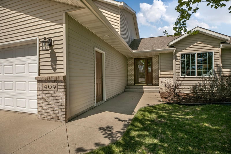 409 12th St N, Cold Spring, MN 56320