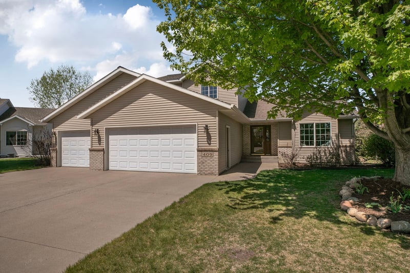 409 12th St N, Cold Spring, MN 56320