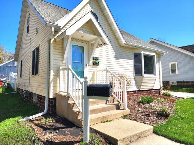 143 Maple St E, Amery, WI 54001