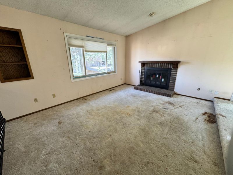 5050 147th St W, Apple Valley, MN 55124