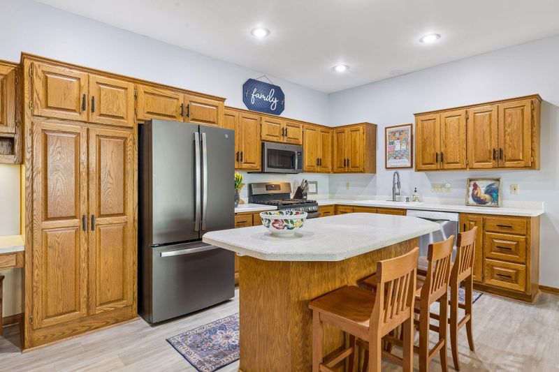 13875 85th Pl N, Maple Grove, MN 55369