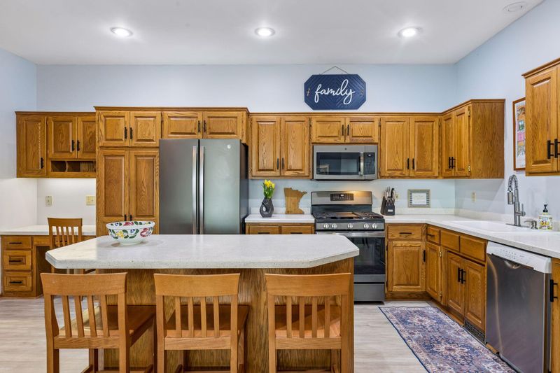 13875 85th Pl N, Maple Grove, MN 55369