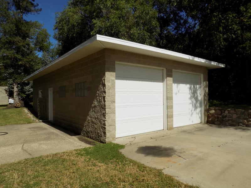 101 4th Ave N, Lakefield, MN 56150