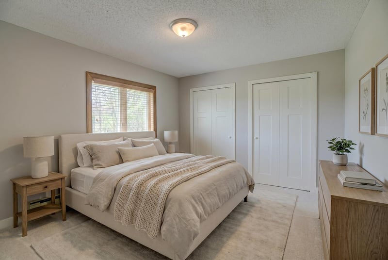 570 Whispering Ln #102, Hastings, MN 55033