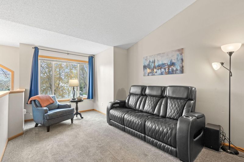 10055 Somerset Ln, Monticello, MN 55362