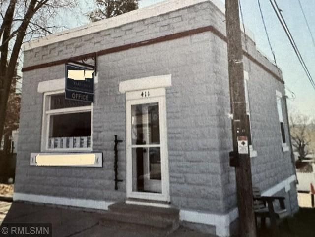 411 2nd St, Pepin, WI 54759