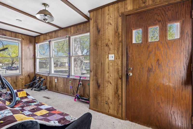 651 Mackubin St, Saint Paul, MN 55103