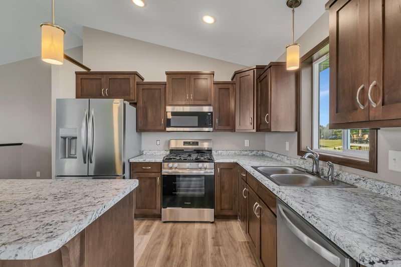 108 Cedar St SE, Kimball, MN 55353