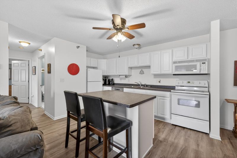 2022 29th Pl NW #103, Rochester, MN 55901
