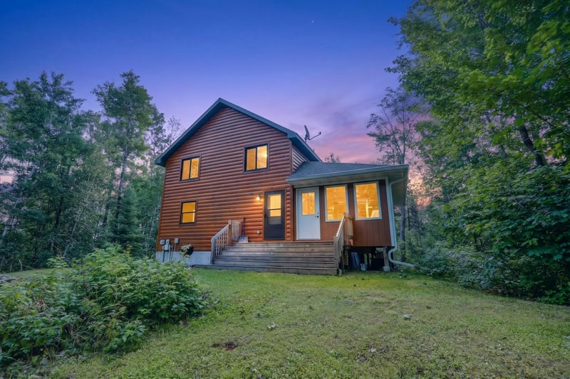 12846 Wichingen Rd, Hibbing, MN 55746