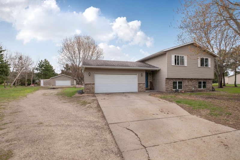 1070 109th St NW, Rice, MN 56367