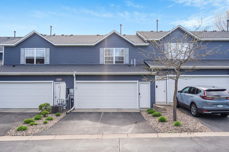 14243 Banyan Ln, Rosemount, MN 55068