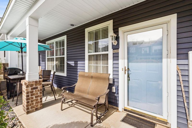 14243 Banyan Ln, Rosemount, MN 55068