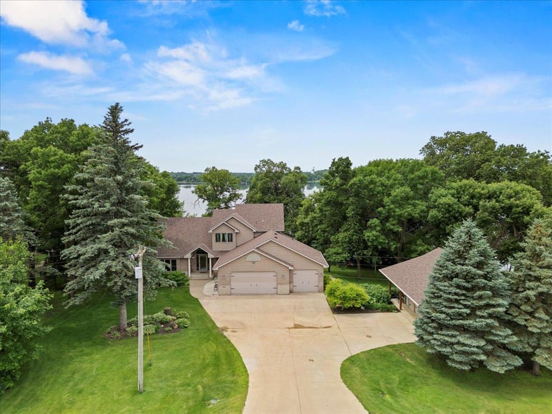 5017 Imhoff Ave SW, Howard Lake, MN 55349
