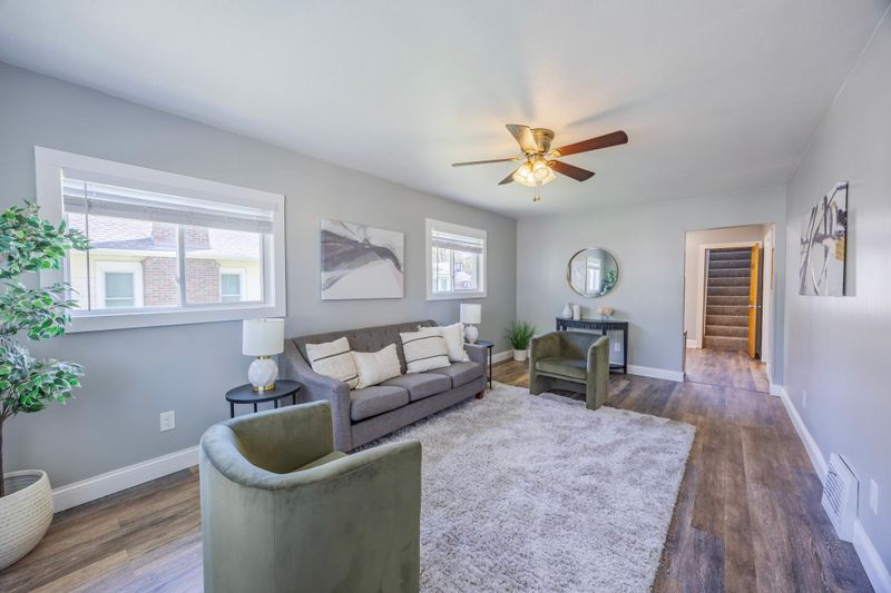1076 Wilson Ave, Saint Paul, MN 55106
