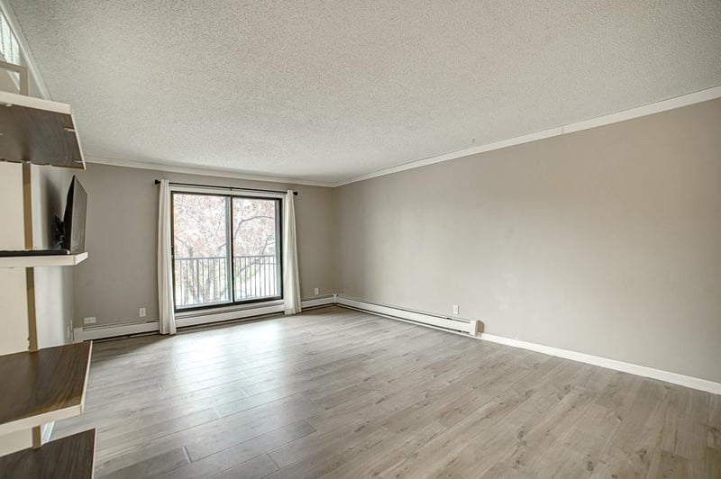 2680 Oxford St N #132, Roseville, MN 55113