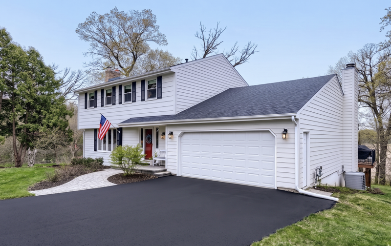 1085 Oak Cir, Medina, MN 55391