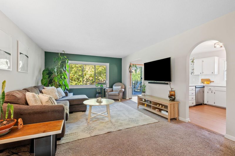 14190 Sunnyslope Dr, Maple Grove, MN 55311