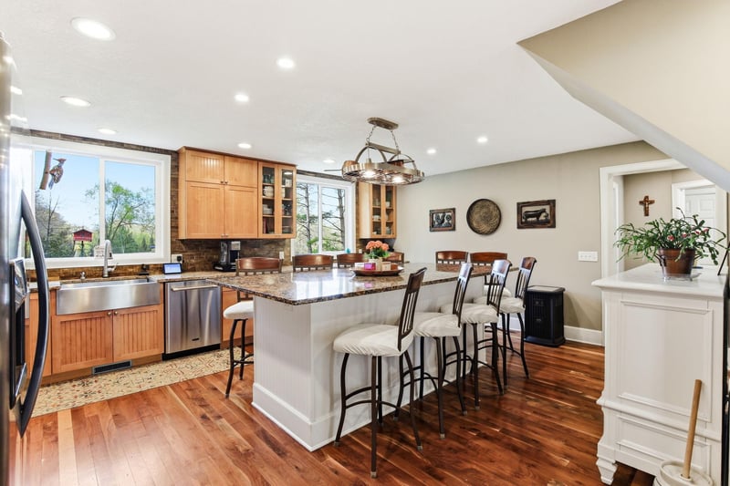 20925 Polk Ave, Hastings, MN 55033