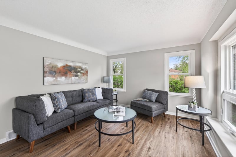 1475 Ivy Ave E, North Saint Paul, MN 55106