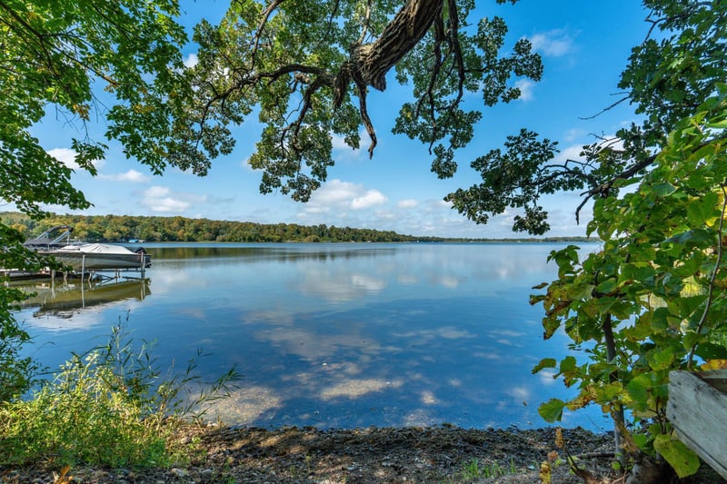 18101 Minni Acres Rd, Clitherall, MN 56524