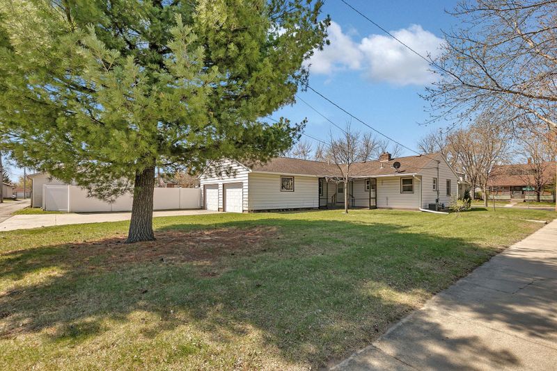 900 14th Ave S, Saint Cloud, MN 56301