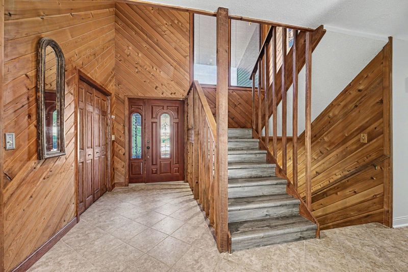 2804 Bryce Ct, Burnsville, MN 55337