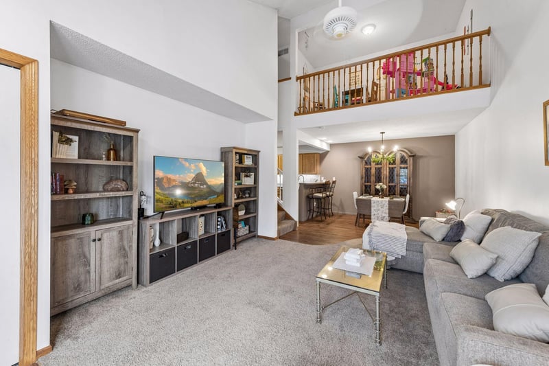 8887 Partridge Rd, Saint Bonifacius, MN 55375