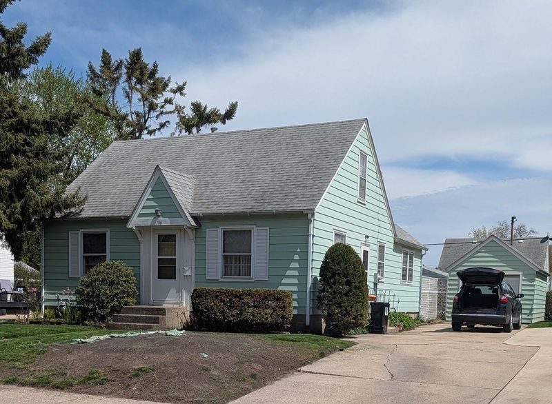 1706 2nd St NE, Austin, MN 55912