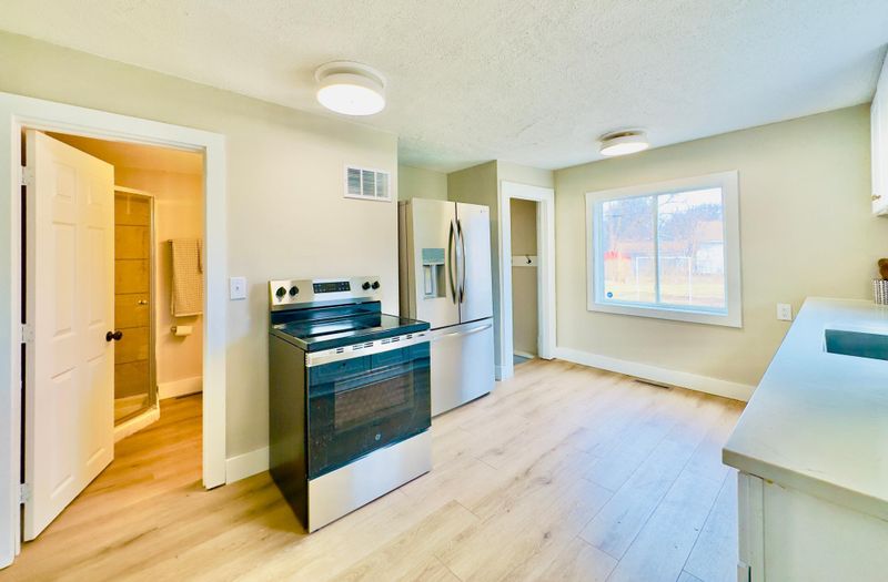 120 4th St, Farmington, MN 55024