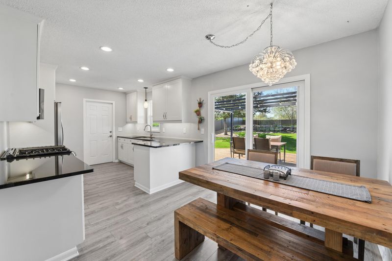 4770 142 Nd St W, Apple Valley, MN 55124