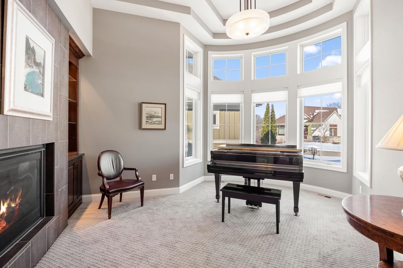 6357 Coteau Trl, Eden Prairie, MN 55344