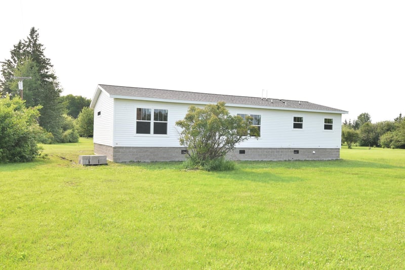 319 3rd Ave SW, Baudette, MN 56623